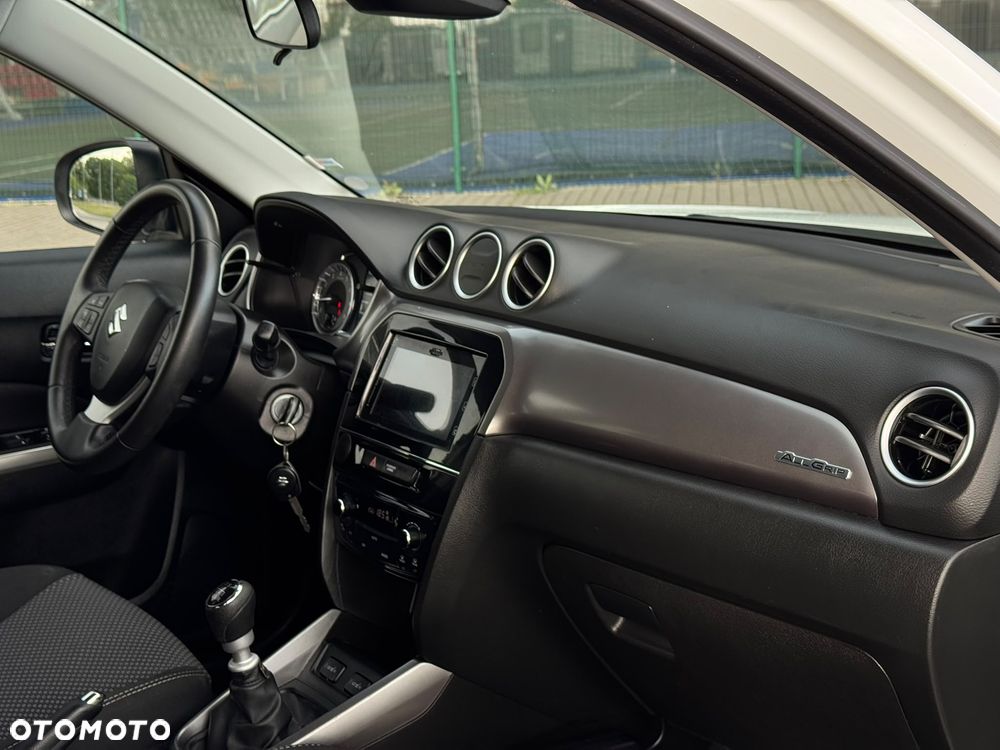 Suzuki Vitara 1.4 Boosterjet Allgrip Comfort - 25