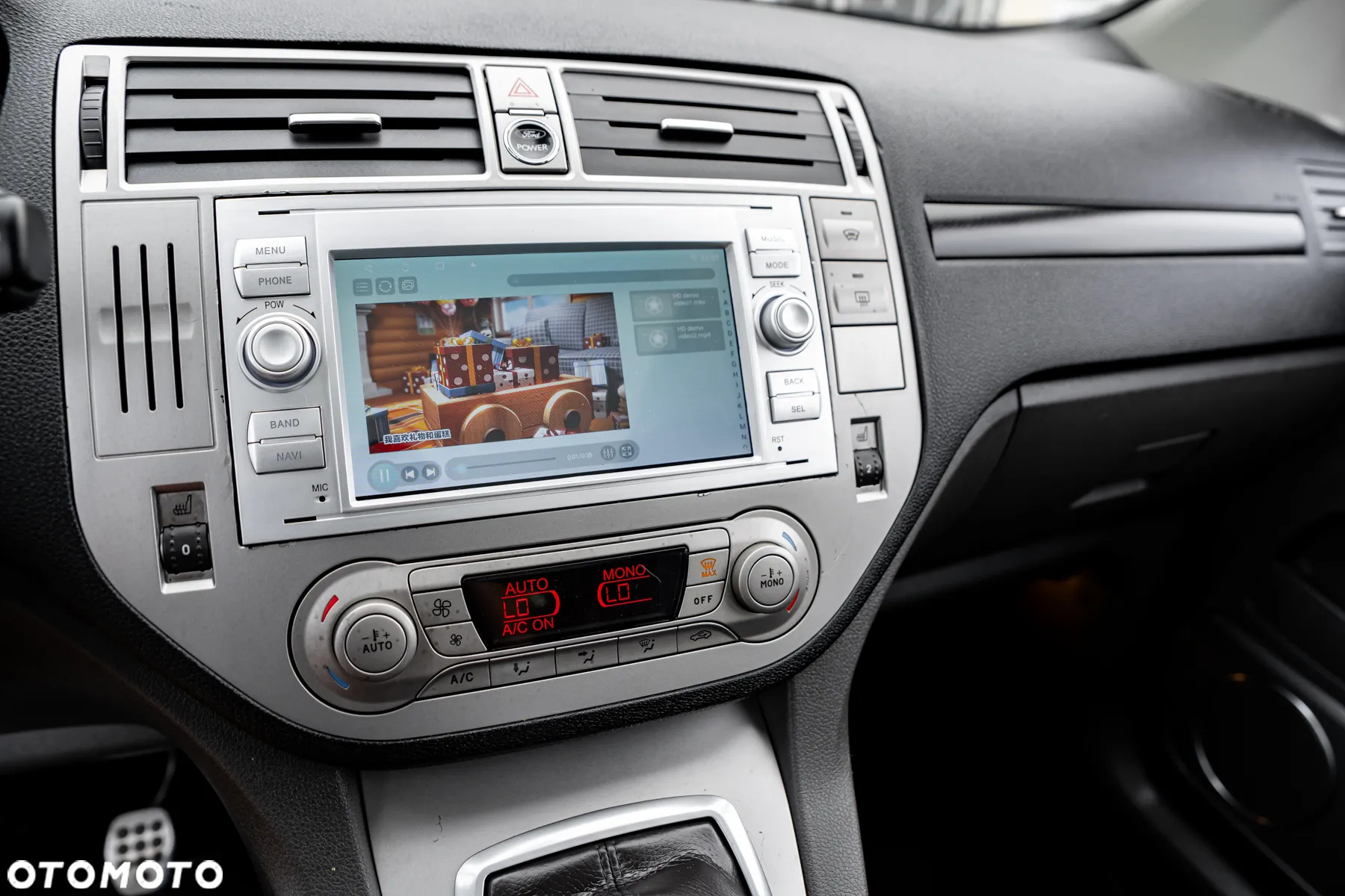 Ford Kuga 2.5 4x4 Titanium - 33