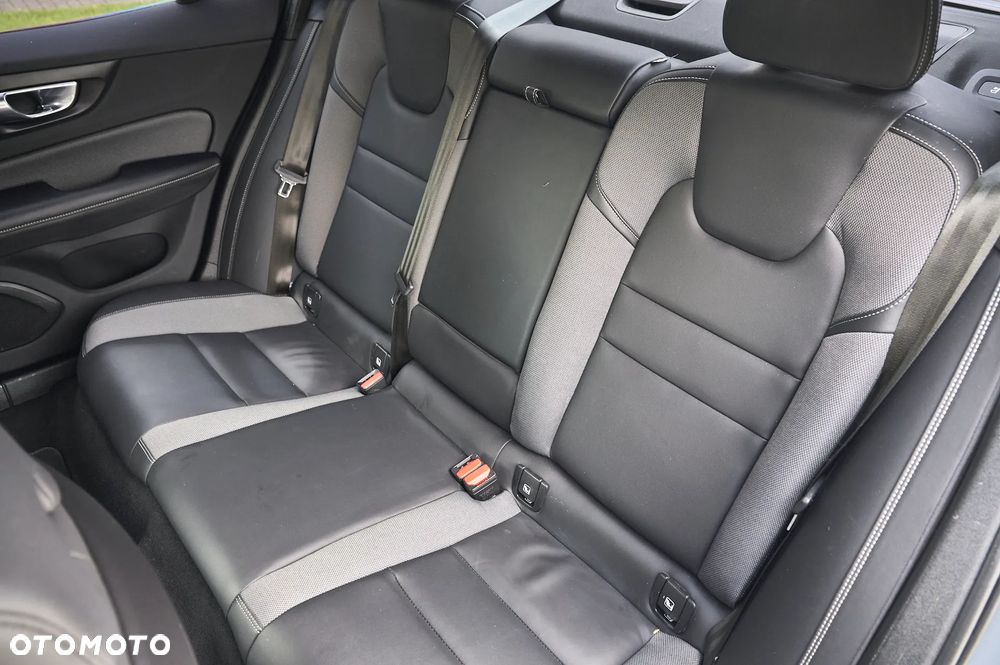 Volvo S60 T4 Geartronic RDesign - 8