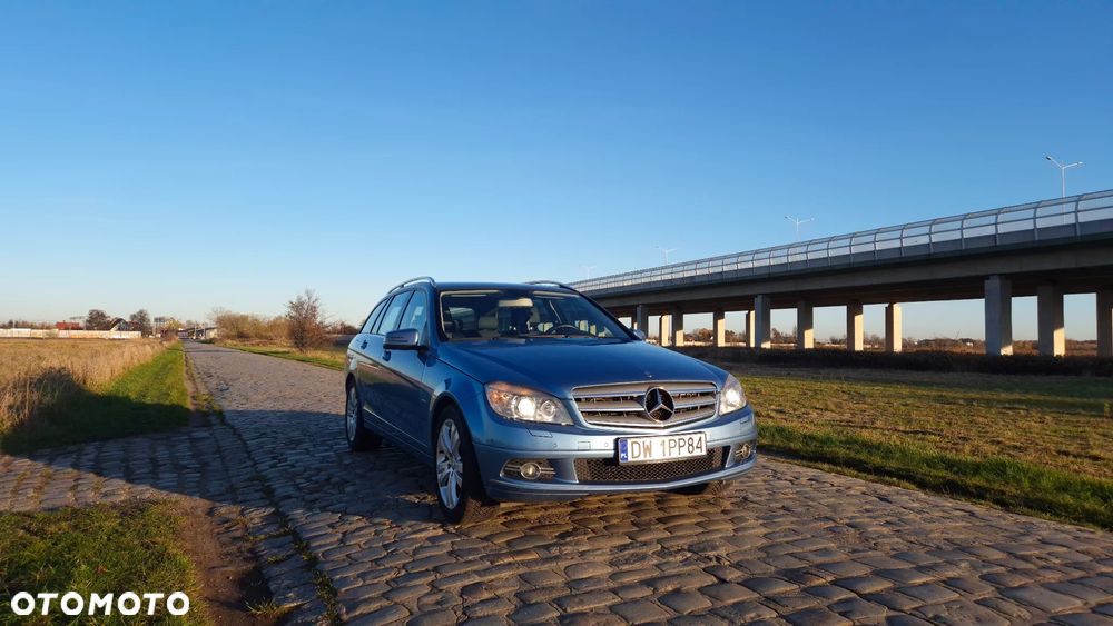 Mercedes-Benz Klasa C 250 CDI BlueEff Avantgarde - 27