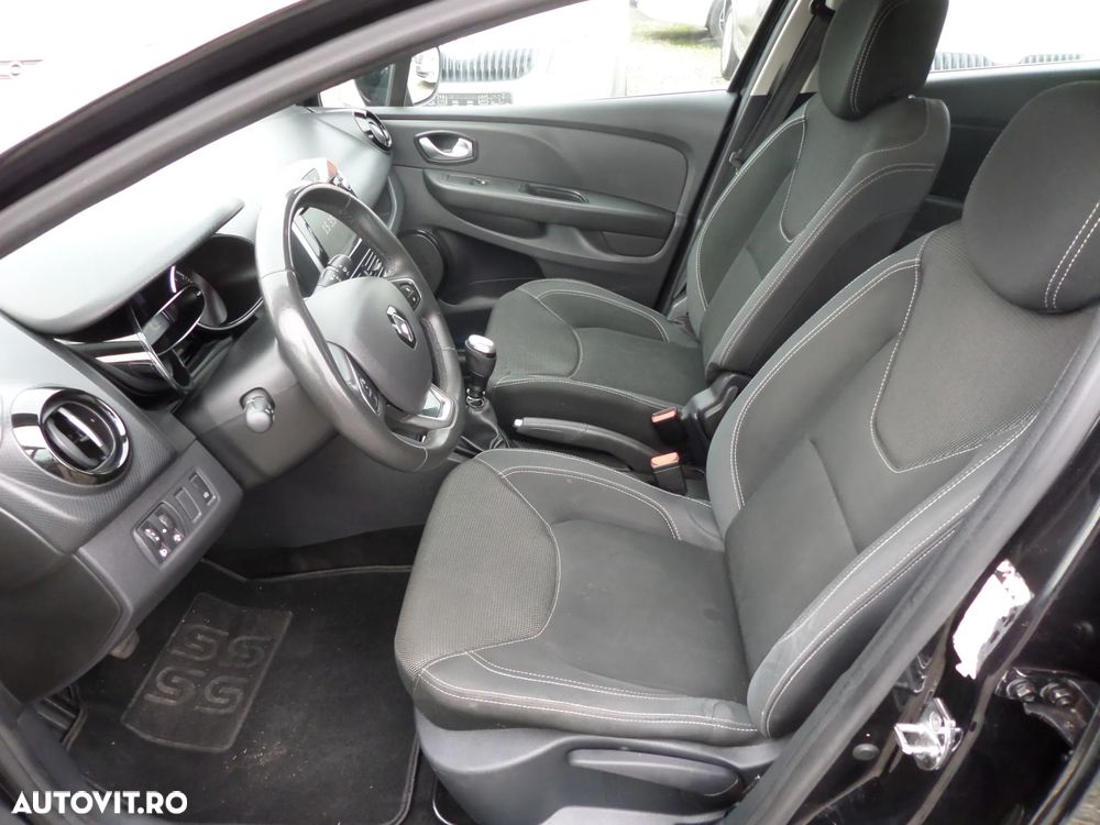 Renault Clio - 12