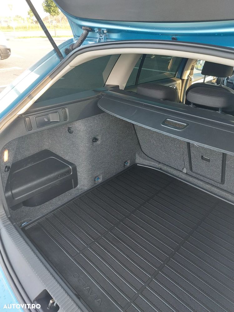 Skoda Octavia 1.6 TDI DSG Style - 9