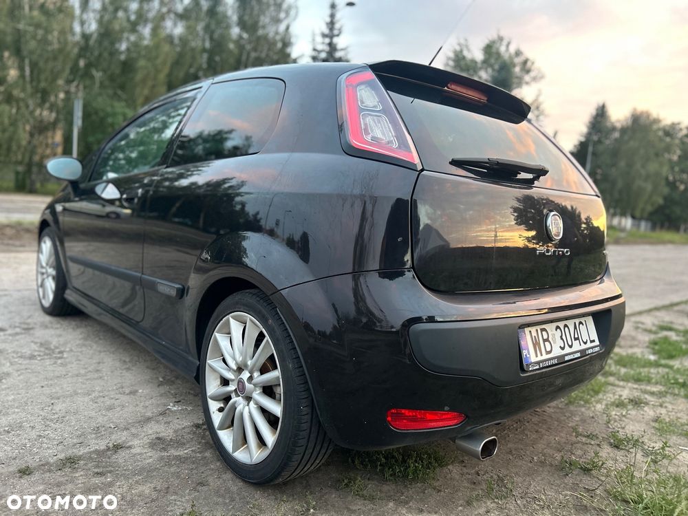 Fiat Punto 1.4 16V Dynamic - 5