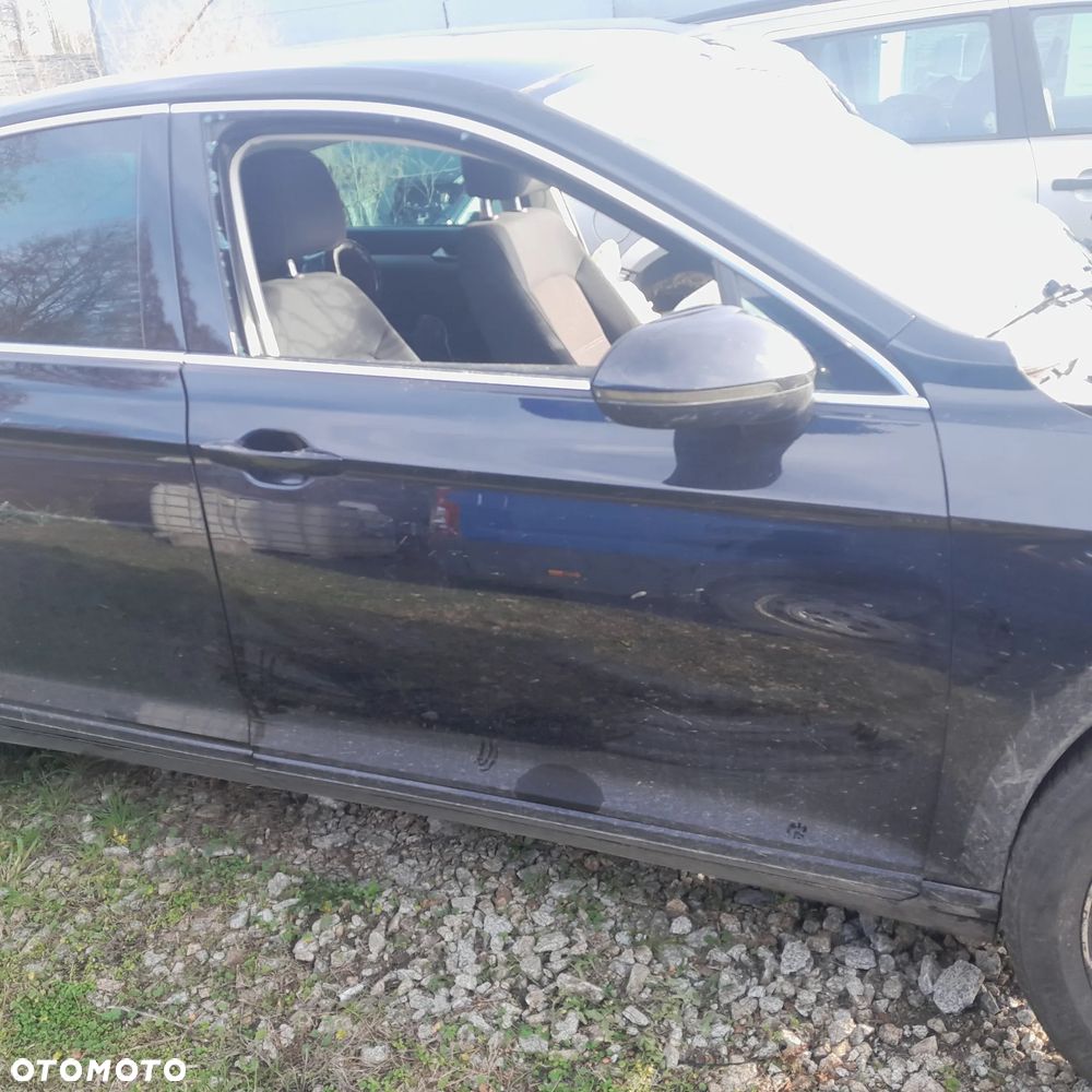 Volkswagen Passat 2.0 TDI SCR Comfortline - 2