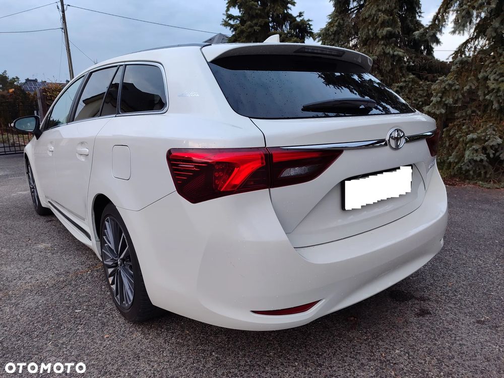Toyota Avensis 1.8 Selection - 9