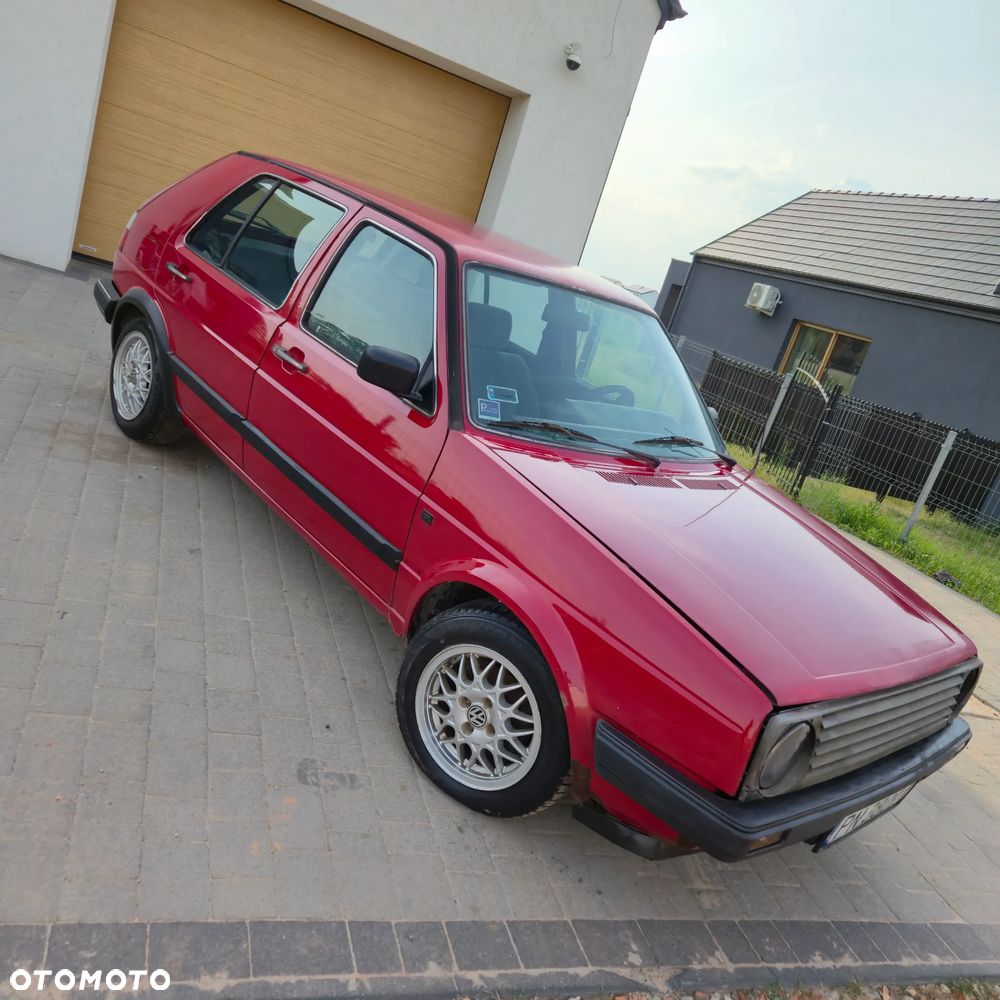 Volkswagen Golf - 16