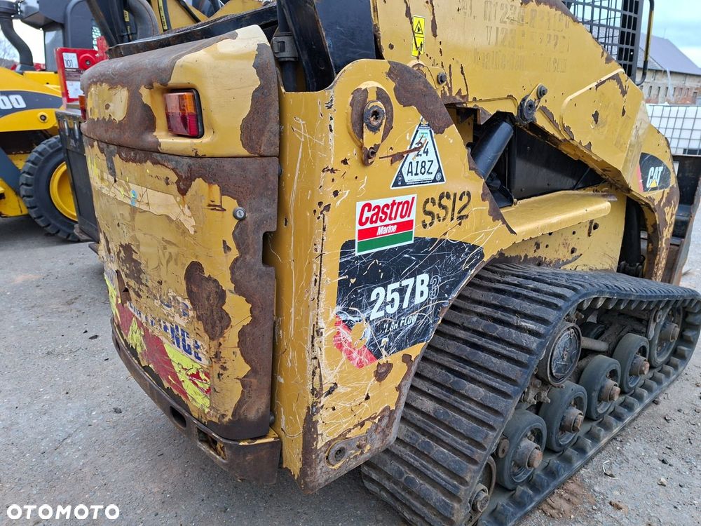 Caterpillar 257 B3 - 33