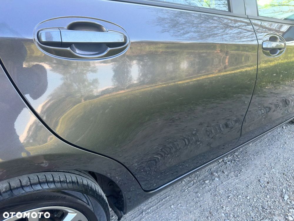 Toyota Yaris 1.0 Premium - 15