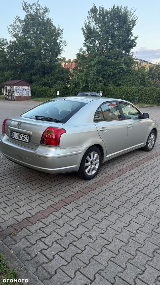 Toyota Avensis 2.0 D-4D Sol - 3