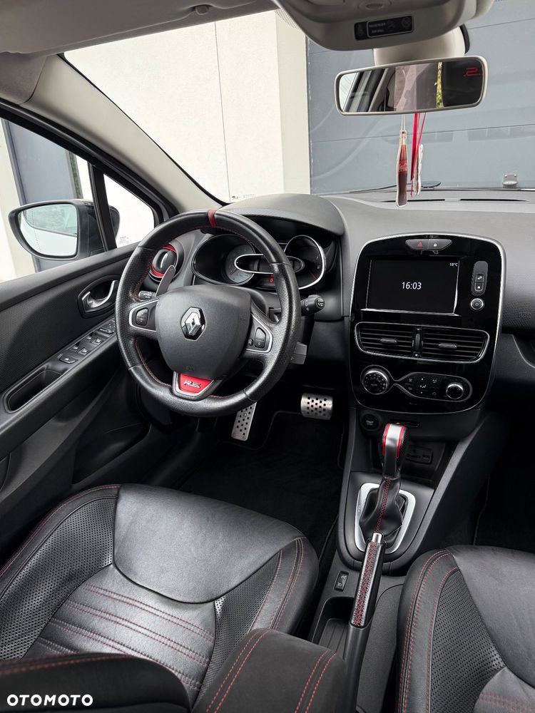 Renault Clio TCe 220 EDC R.S Trophy - 12