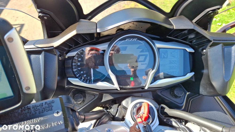 Yamaha FJR - 10