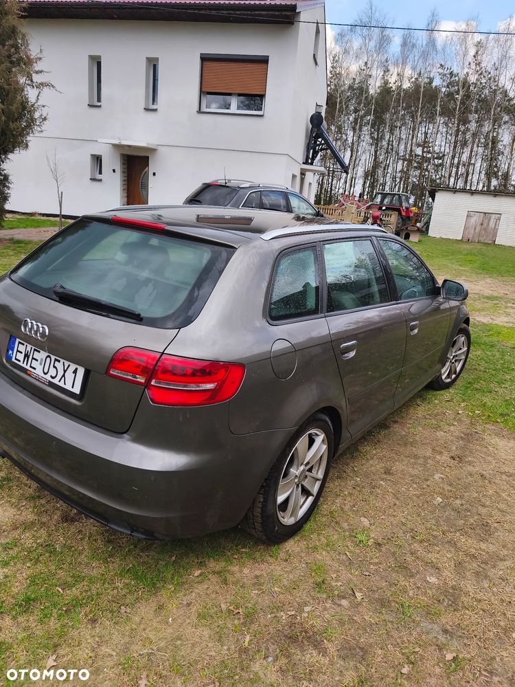 Audi A3 Sportback 1.8 TFSI quattro Attraction - 5
