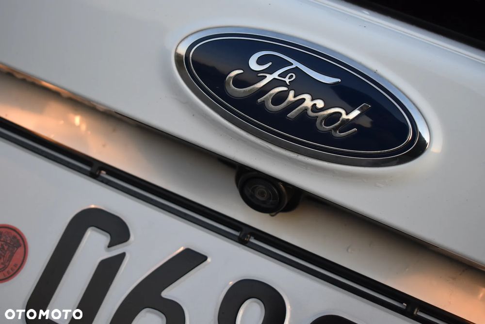 Ford Kuga 2.0 TDCi AWD Titanium - 26