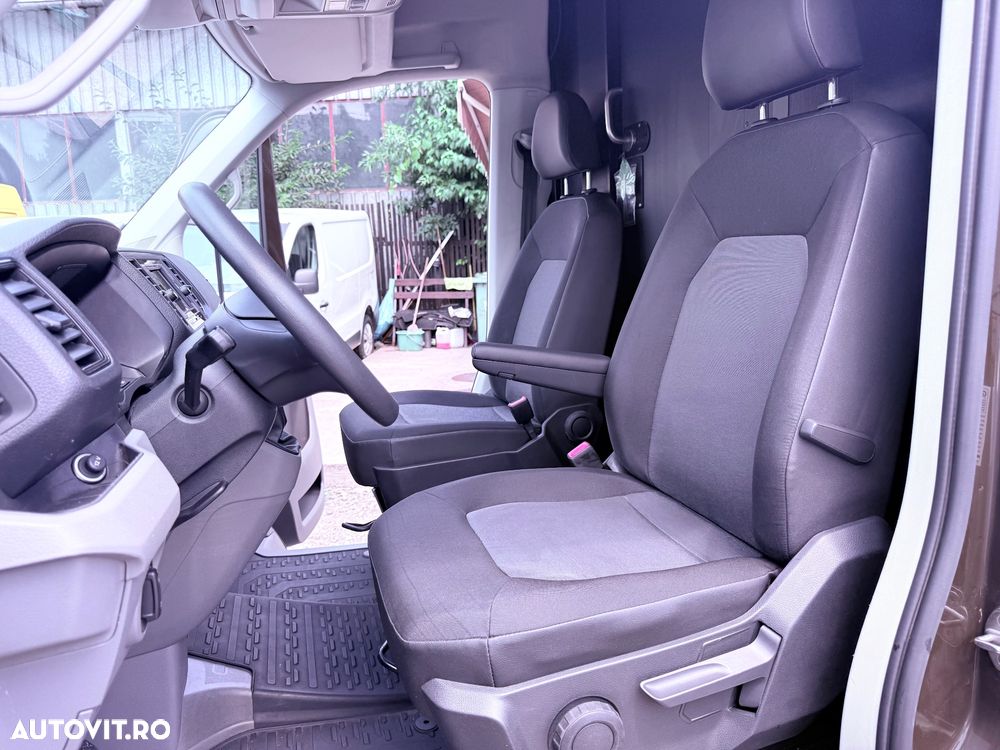 Volkswagen Crafter 3.5 CD Sasiu L4 FWD 103kW - 22