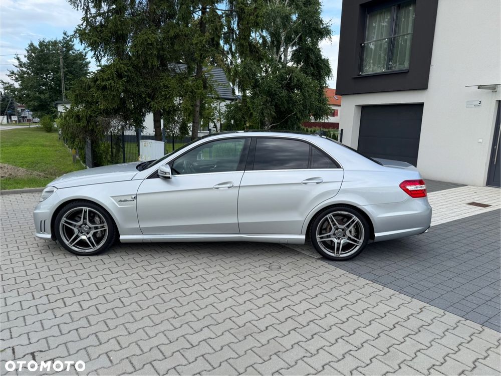 Mercedes-Benz Klasa E 63 AMG AMG Speedshift 7G-MCT - 19