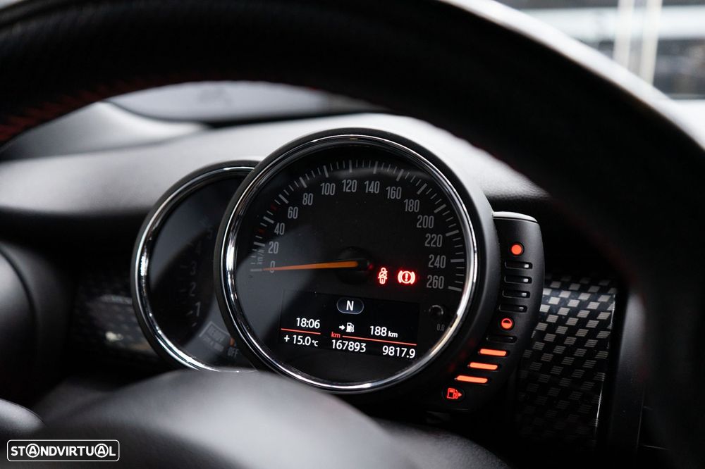 MINI 5 Portas Cooper SD - 40