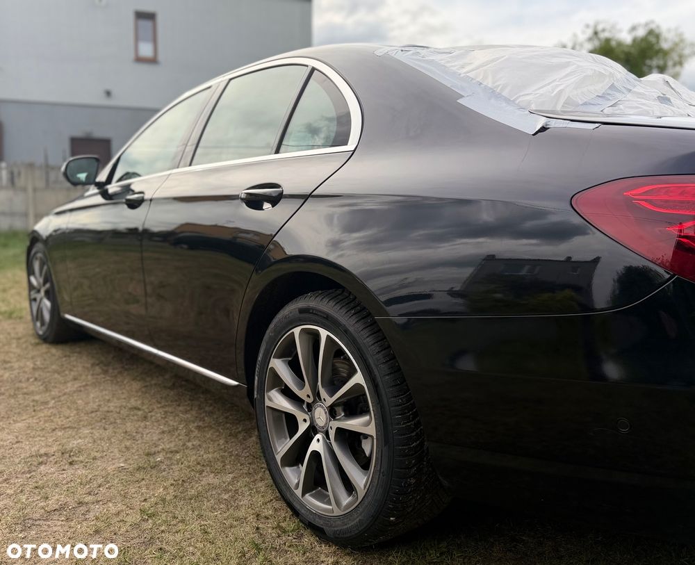 Mercedes-Benz Klasa E - 16