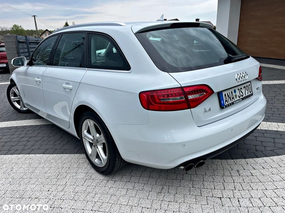 Audi A4 Avant 2.0 TDI DPF multitronic Ambiente - 14