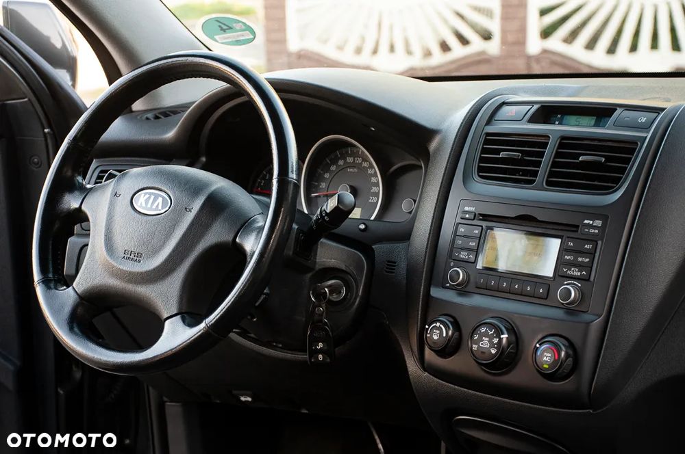 Kia Sportage 2.0 2WD Attract - 23