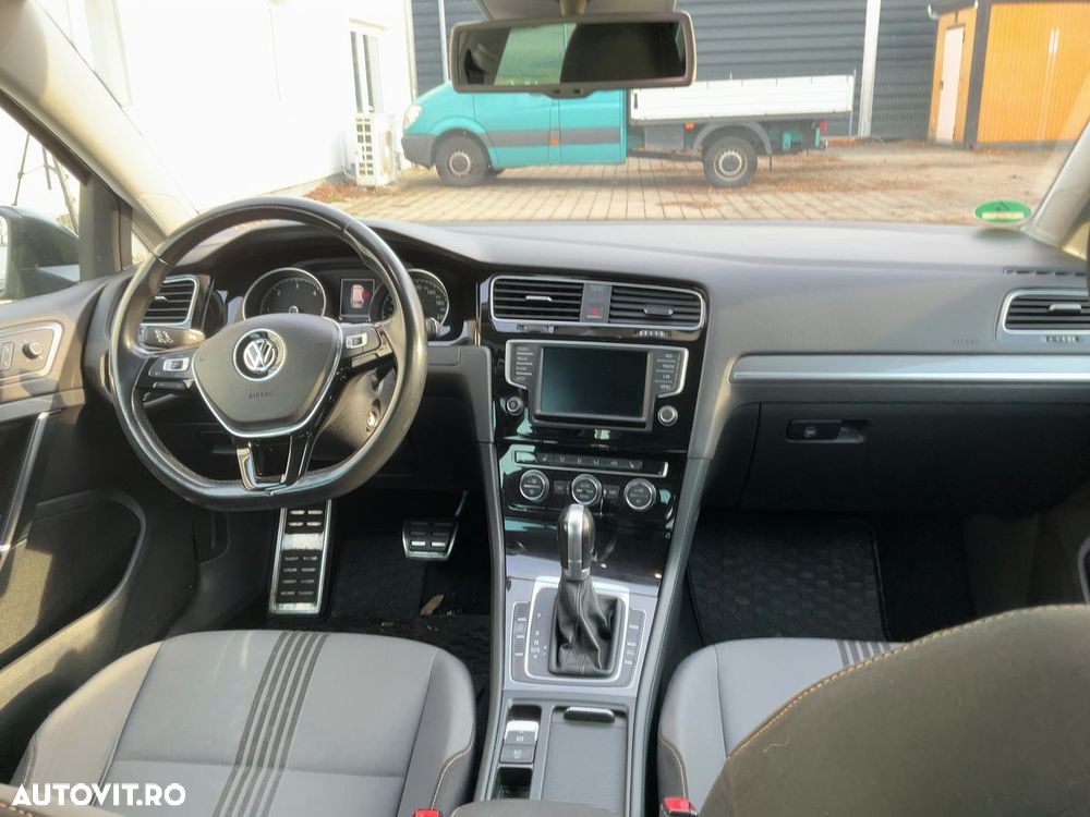 Volkswagen Golf 2.0 TDI BlueMotion Technology DSG Allstar - 5