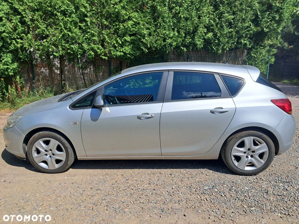 Opel Astra 2.0 CDTI DPF Automatik Cosmo - 17