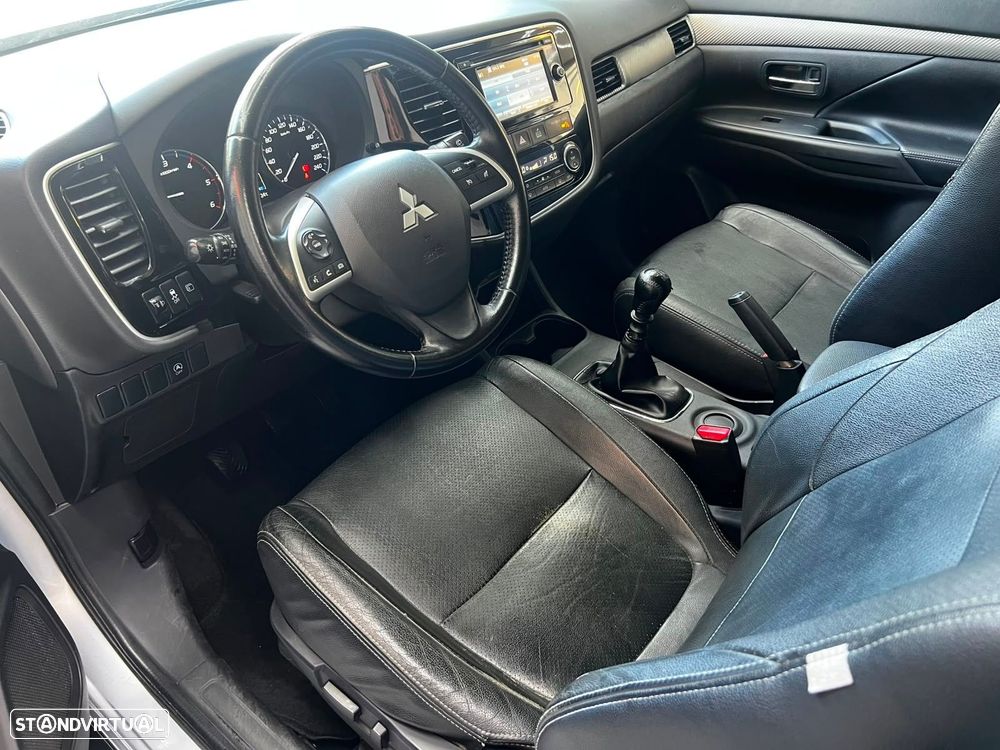 Mitsubishi Outlander 2.2 DI-D Intense+ - 7