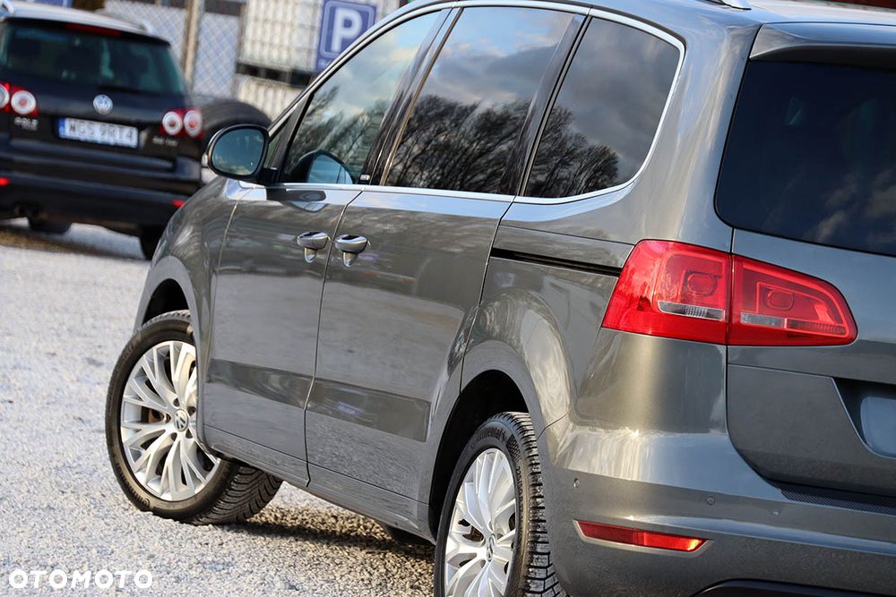 Volkswagen Sharan 2.0 TDI 4MOTION Blue Motion Style - 16