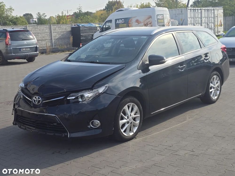 Toyota Auris - 3