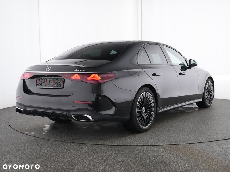 Mercedes-Benz Klasa E 300e 4Matic 9G-TRONIC Edition AMG Line - 2
