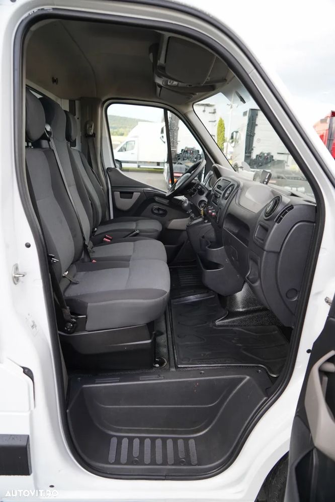 Renault MASTER / BASCULATOR SPATE / 3 LOCURI / DOUĂ TRANSMISII / MANUALĂ / IMPORTATĂ / - 37