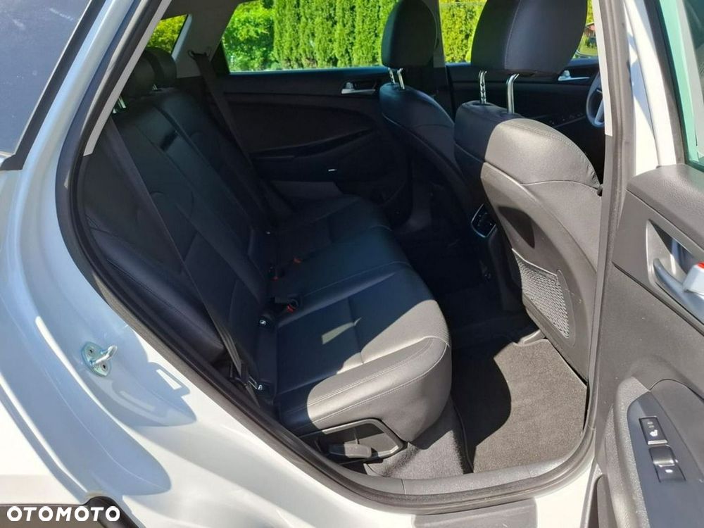Hyundai Tucson blue 1.6 CRDi 2WD DCT Premium - 27