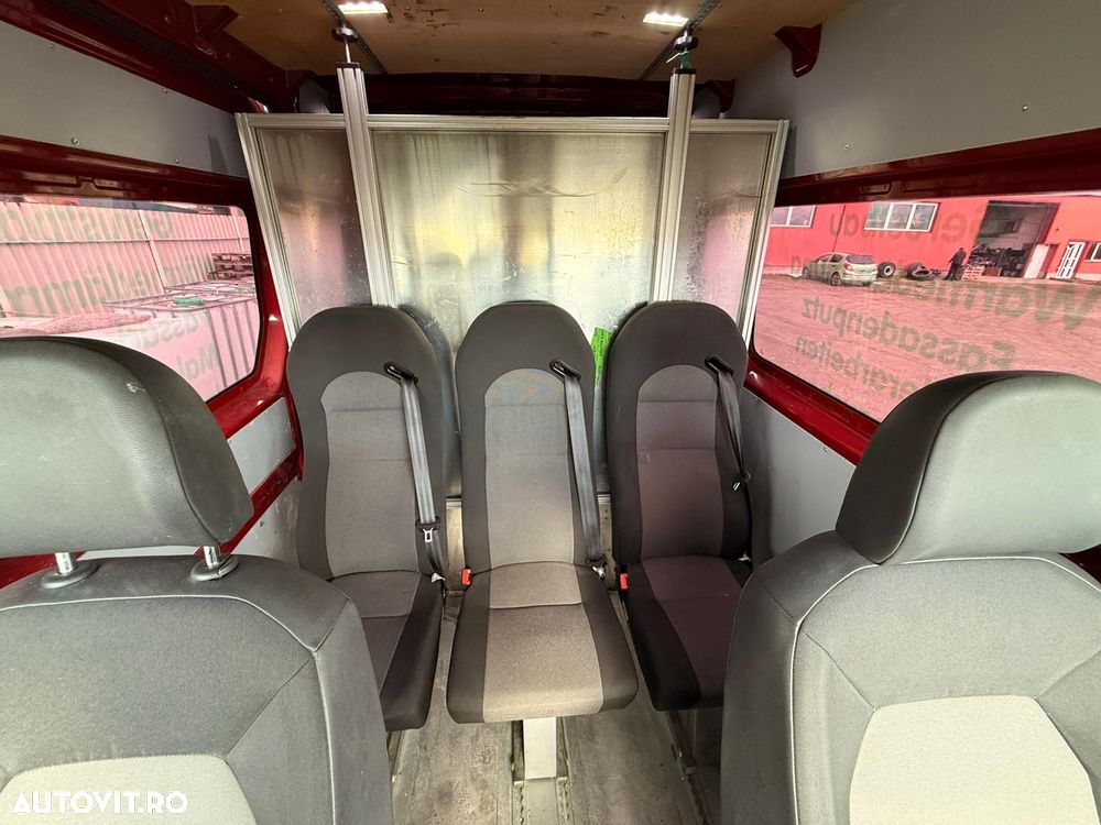 Volkswagen CRAFTER - 12