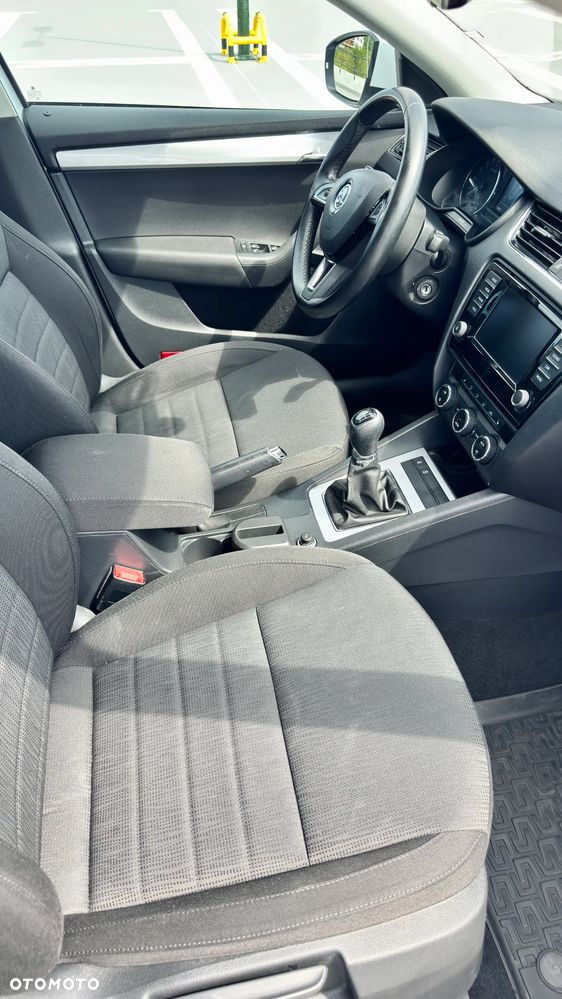 Skoda Octavia 2.0 TDI Style - 12