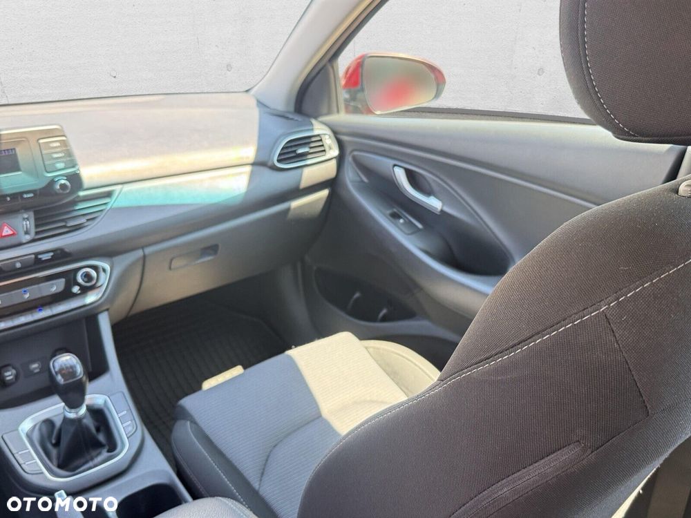 Hyundai i30 1.4 Classic + - 15