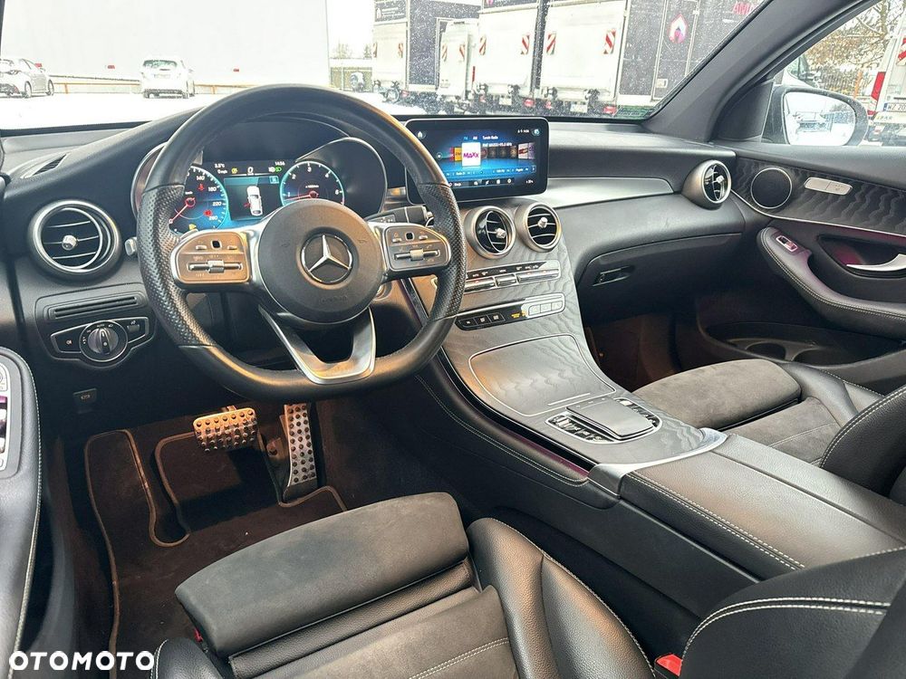 Mercedes-Benz GLC - 13