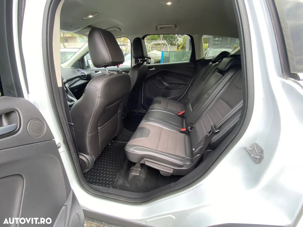 Ford Kuga 2.0 TDCi Powershift 4WD Titanium - 13