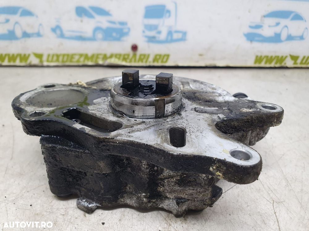 Pompa vacuum 03l145100  1.6 tdi CAYC Volkswagen VW Golf 6 [2008 - 201 - 1