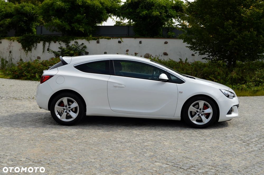 Opel Astra IV GTC 2.0 CDTI Bi-Turbo S&S - 7