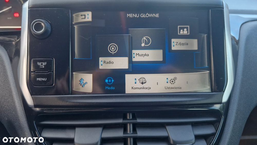 Peugeot 208 120 VTI Intuitive - 21