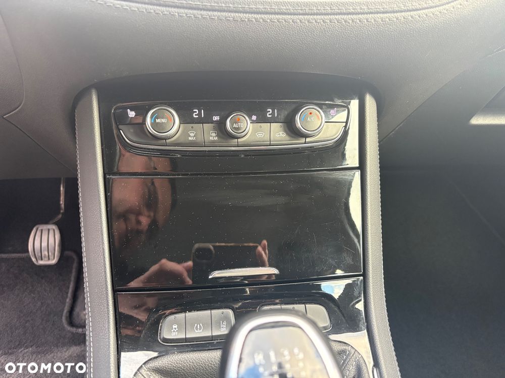 Opel Grandland X 1.2 Start/Stop Business Elegance - 19