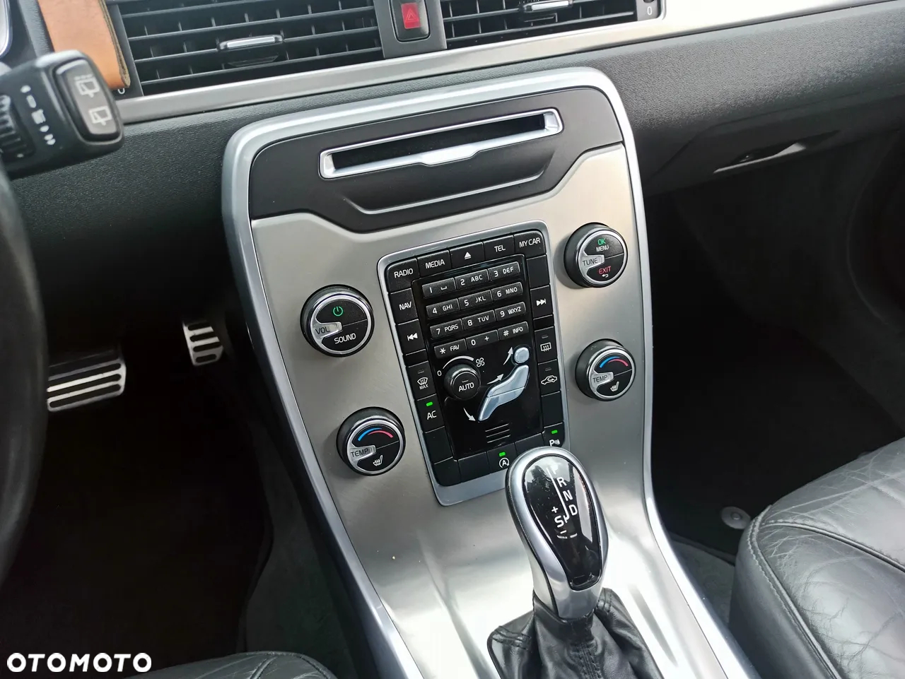 Volvo V70 D4 Geartronic Summum - 17