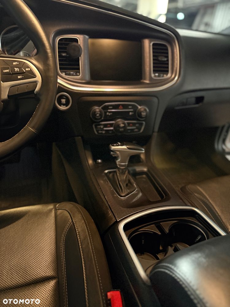 Dodge Charger ver-3-6-gt - 26