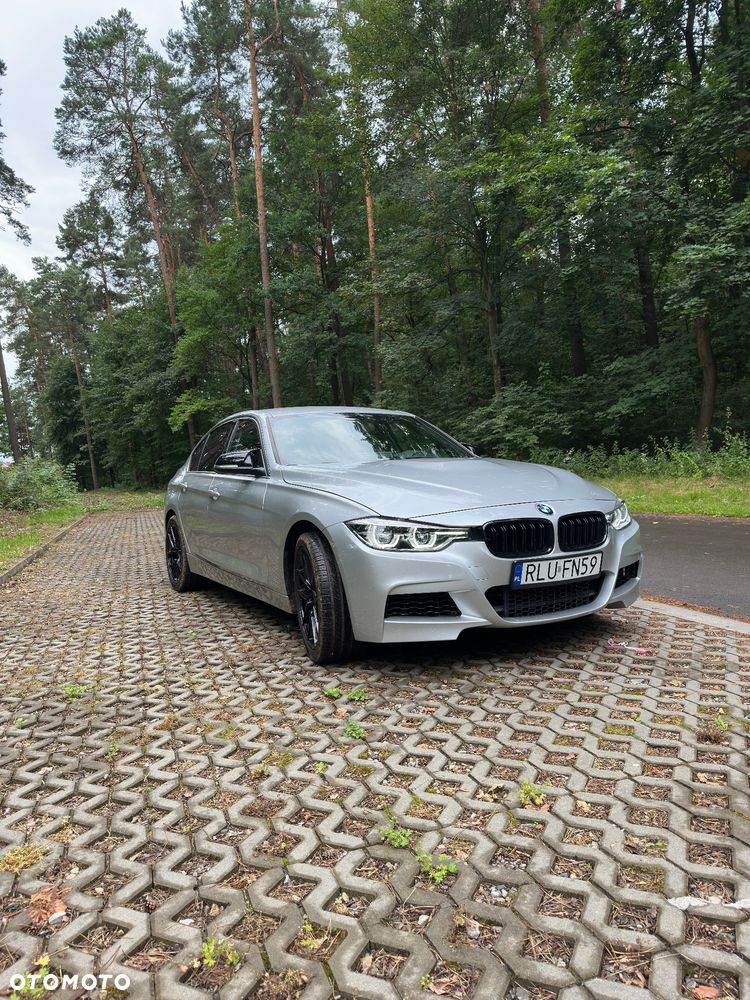 BMW Seria 3 330i Sport Line - 13