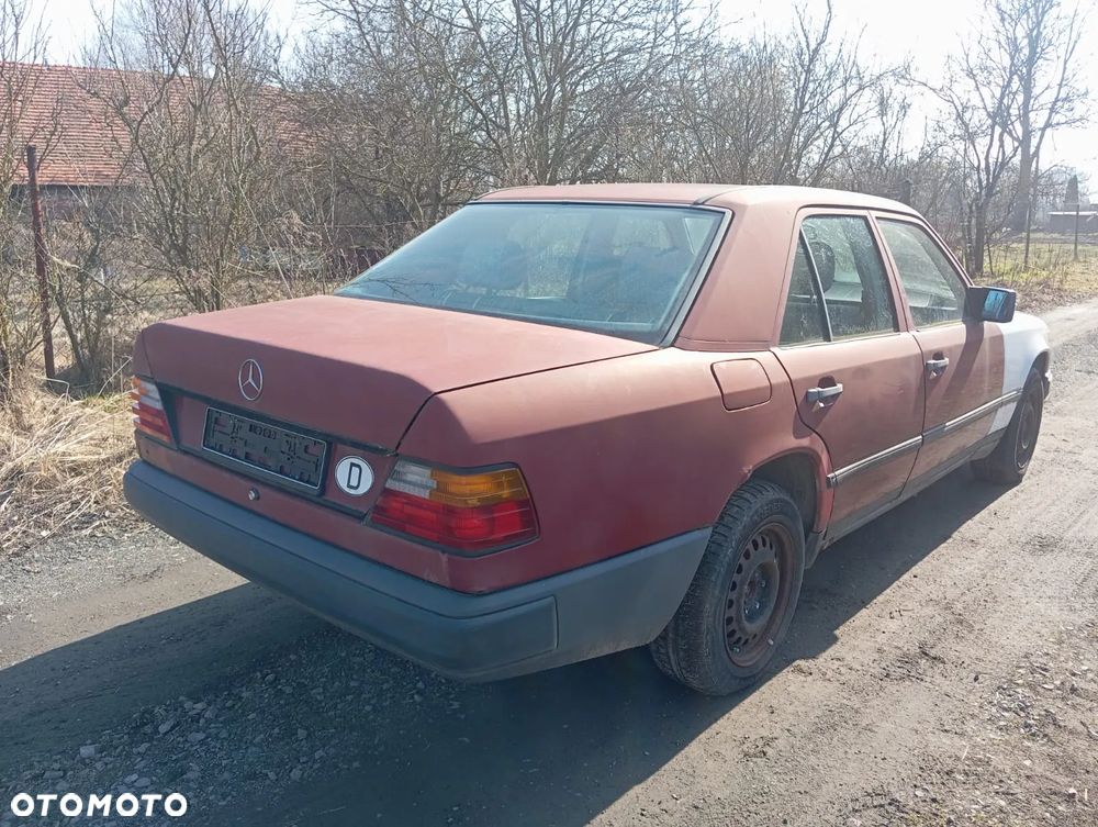 Mercedes-Benz W124 (1984-1993) - 10