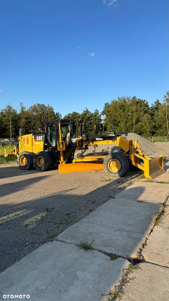 Caterpillar 120 M2 AWD - 8