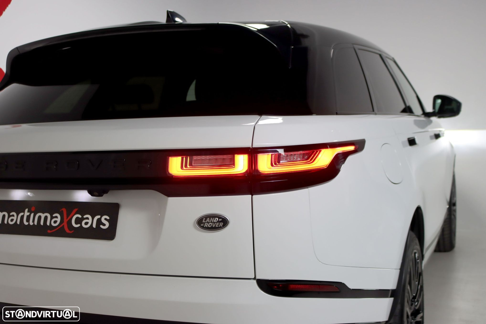 Land Rover Range Rover Velar 3.0 D R-Dynamic - 9
