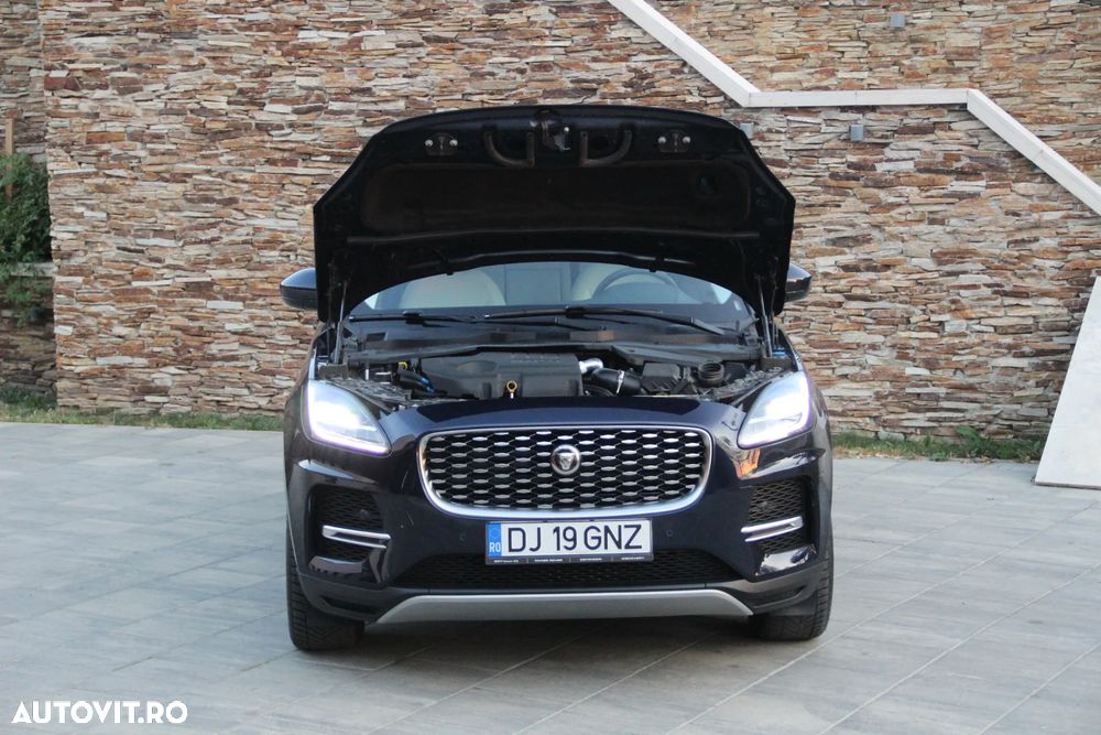 Jaguar E-Pace - 9