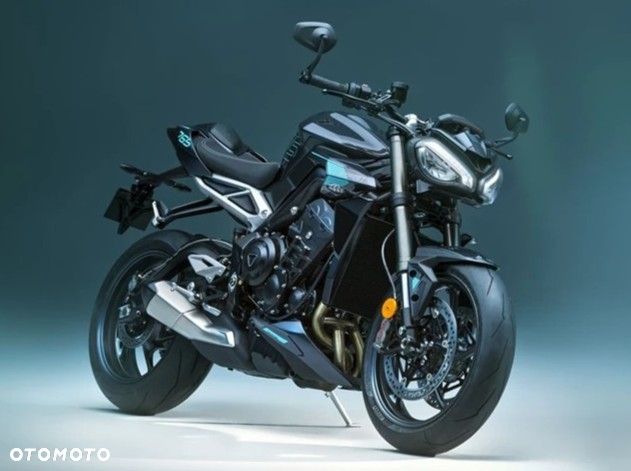 Triumph Street Triple - 23