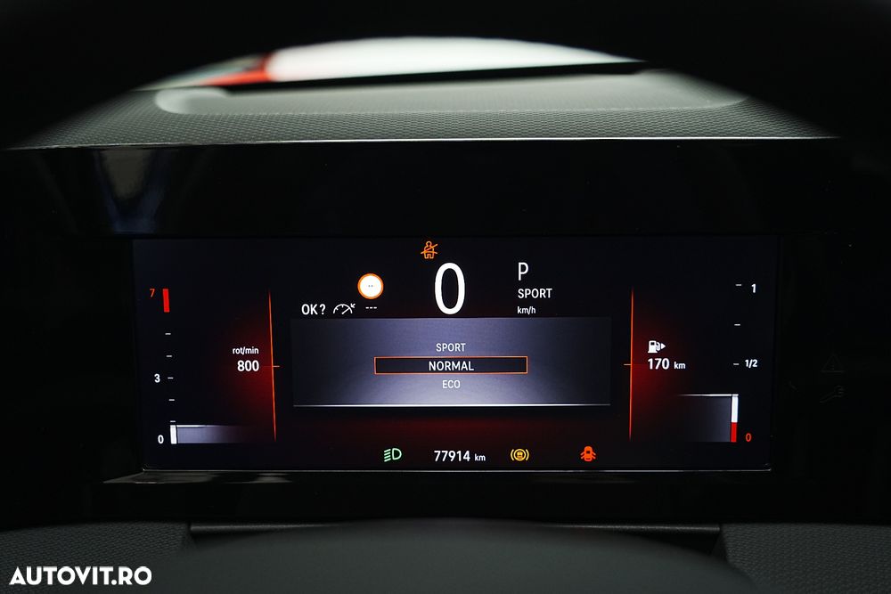 Opel Astra 1.2L Turbo Start/Stop AT8 Business Edition - 39