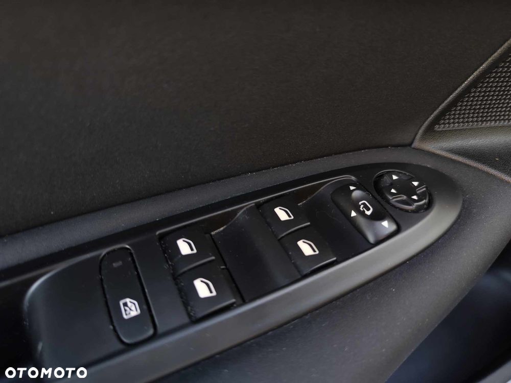 Citroën C4 PureTech 130 Stop & Start EAT6 Shine - 19